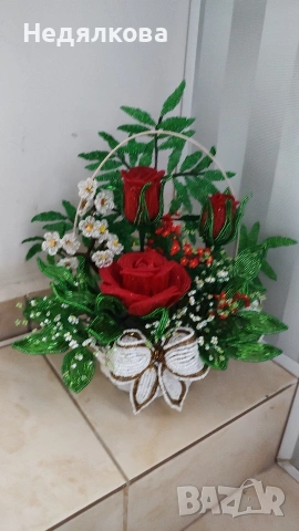 Цветя от мъниста.