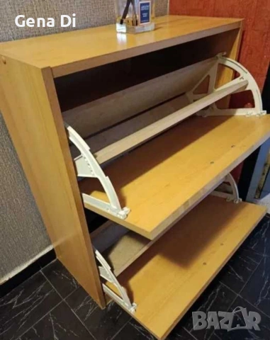 Шкаф за обувки в добро състояние, снимка 2 - Шкафове - 53256296