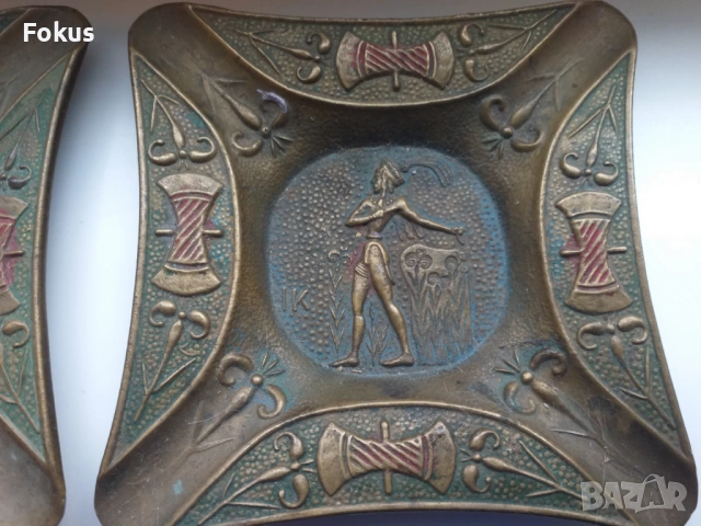 Лот пепелници бронз 2 броя, снимка 2 - Антикварни и старинни предмети - 53499139