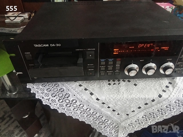 TASCAM DA-30, снимка 4 - Декове - 54173645