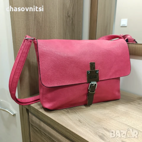 Цикламена дамска чанта с ефектно закопчаване