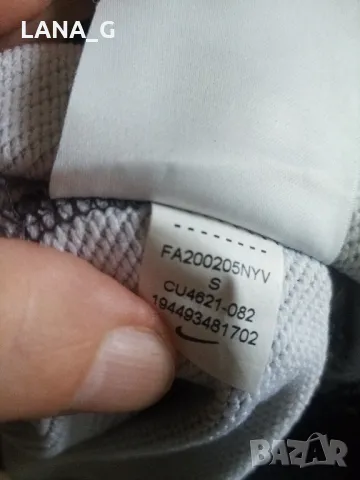 Nike дамски суичър , снимка 4 - Суичъри - 49618828