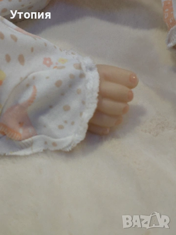 Реалистично спящо бебе 51 см, снимка 4 - Кукли - 53597755