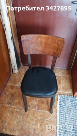 Продавам 5 броя запазени дървени стола, снимка 1 - Столове - 46349395