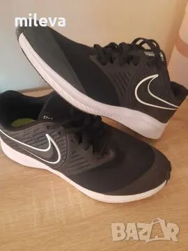 Nike оригинални маратонки , снимка 2 - Маратонки - 50410686