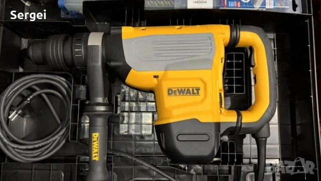 Перфоратор Dewalt D25733