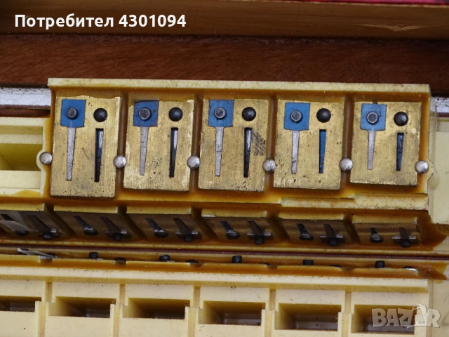 Тарги за акордеон Велтмайстер Стела, Серино, Метеор 120 баса, снимка 11 - Акордеони - 53803750