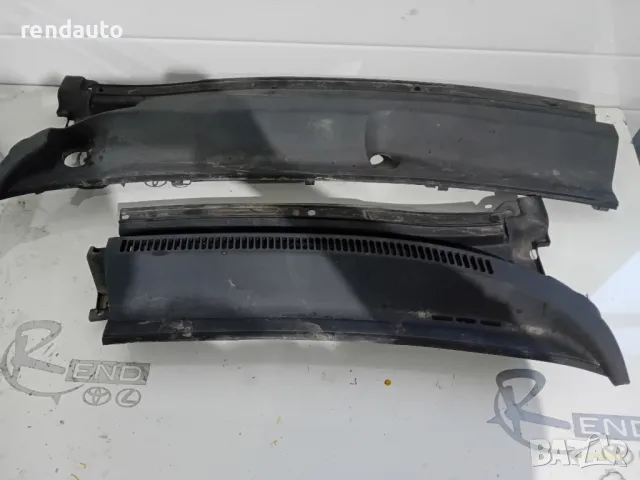 55708-13040 55709-13030 Кора под чистачките Toyota Corolla Verso 1 3zz 2001-2003, снимка 1 - Части - 48770674