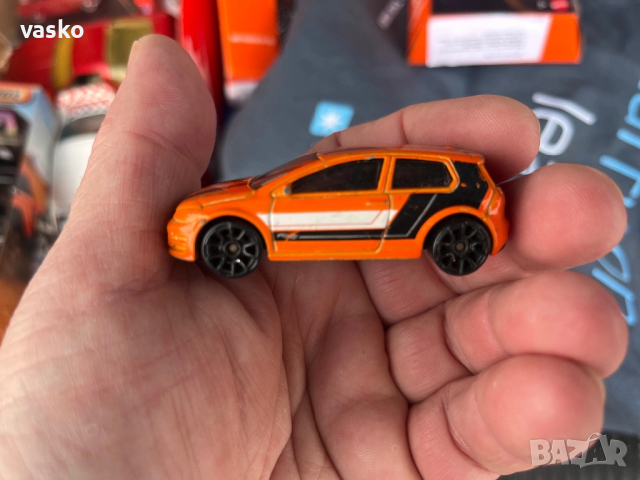 Hotwheels Golf, снимка 3 - Колекции - 52834814