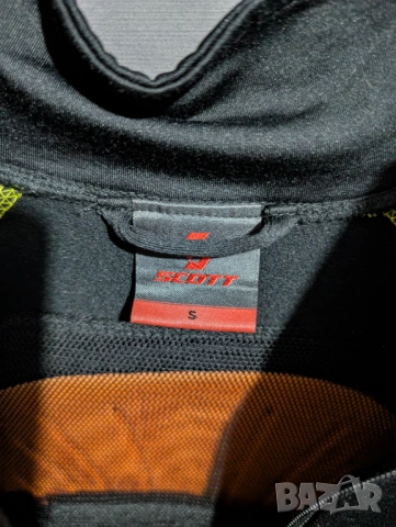 ЗАЩИТНО софтшел яке SCOTT с протектор за гръб  SOFT-CR размер S  за ски ,сноуборд или колоездене, снимка 4 - Спортни дрехи, екипи - 53878055
