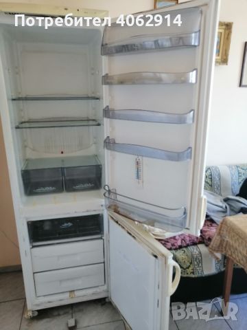 Хладилник с долен фризер, снимка 2 - Хладилници - 45296164
