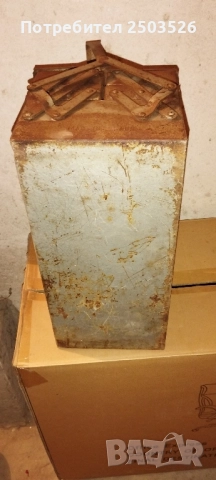 Стара метална кутия за инструменти, снимка 6 - Антикварни и старинни предмети - 52918752