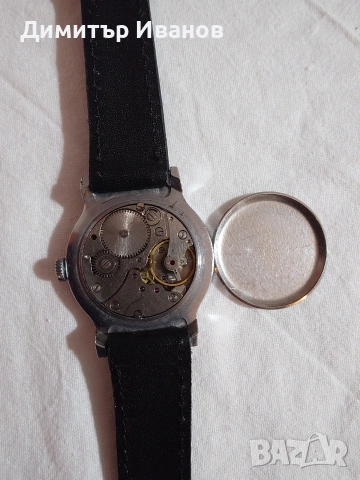 Съветски механичен часовник Победа - Самара – работещ, с черна кожена каишка - 18мм. , снимка 4 - Мъжки - 53025179