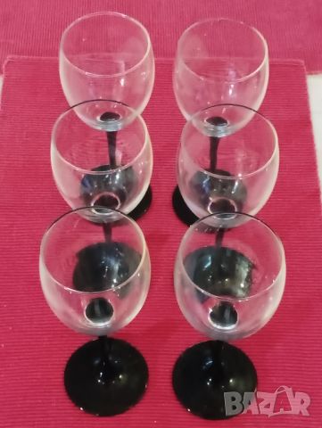 10 чаши за вино с черно столче Easy Plus, Германия. , снимка 1 - Чаши - 45753070