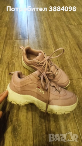 Детски маратонки Fila, снимка 2 - Детски маратонки - 51682748