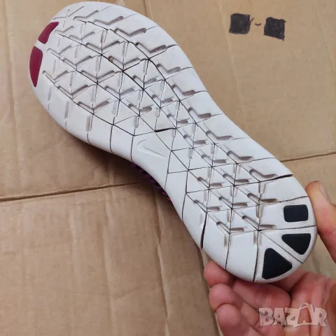Маратонките за бягане NIKE FREE RN MOTION FLYKNIT  номер 41,5- 42, снимка 6 - Маратонки - 50352179