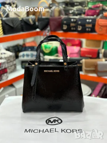 Michael Kors  дамски чанти Различни цветове , снимка 5 - Чанти - 48826114