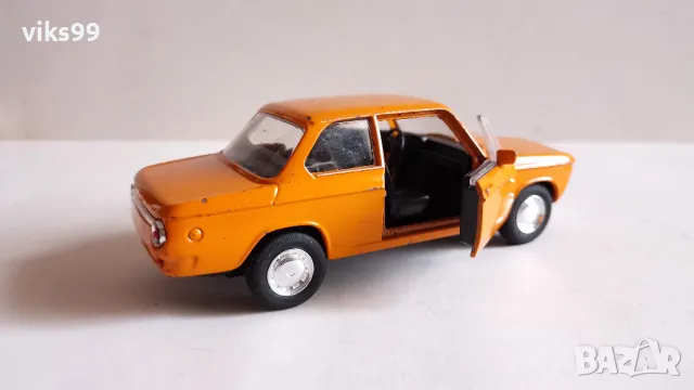 Welly BMW 2002ti Coupe Orange 1966-1977 1:34-39, снимка 5 - Колекции - 49208380