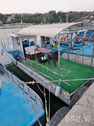 Продавам лодка 9.80м на 2.90, снимка 2 - Воден транспорт - 53708298