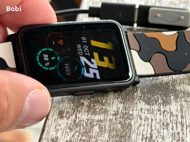 Honor Watch ES (HES-B09) — смарт часовник / фитнес гривна