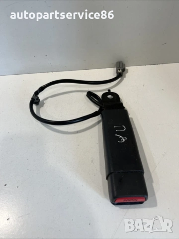 Предна дясна закопчалка за колан за безопасност за Chrysler 300C 5.7 HEMI (2009) 