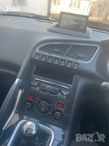 Навигация за Пежо 3008-5008 2015г