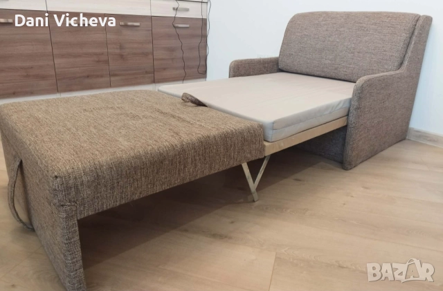 Разтегателен диван в бежово, снимка 2 - Дивани и мека мебел - 52830020