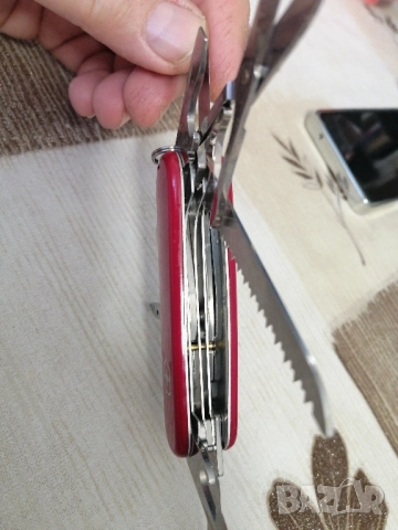 Швейцарско ножче VICTORINOX, снимка 10 - Ножове - 48625781
