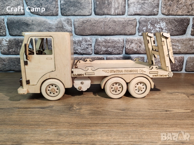 Дървен модел на камион за пътна помощ – Craft Camp, снимка 3 - Коли, камиони, мотори, писти - 52736506