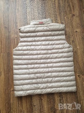 Страхотна мъжка грейка елек HUGO BOSS Размери S , M, L, XL, 2XL , снимка 7 - Якета - 51470796