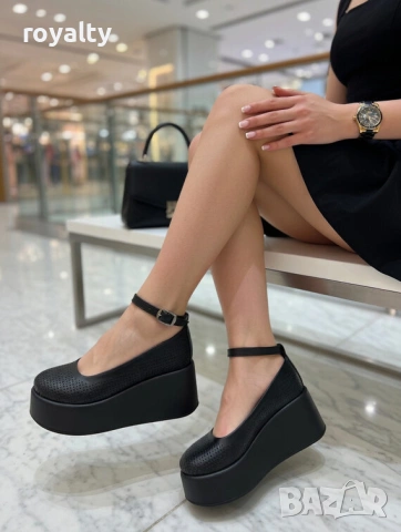 Обувки на платформа - черна кожа