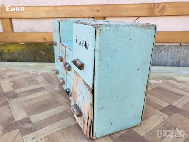 Автентично шкафче за подправки от соца, снимка 3 - Колекции - 54099455