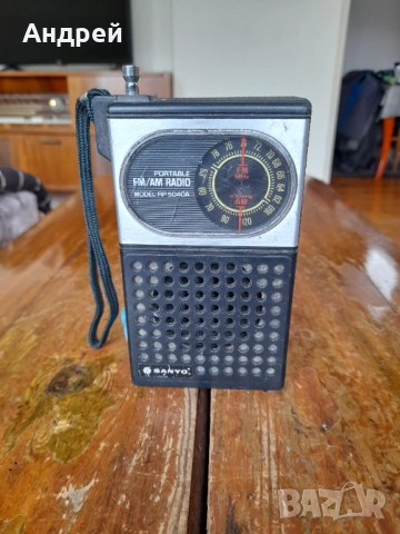 Старо радио,радиоприемник Sanyo RP5040A