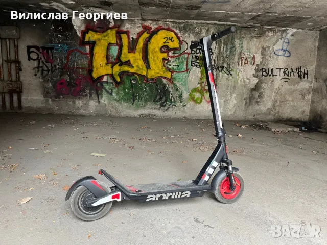 Електрическа тротинетка Aprilia sr, снимка 5 - Велосипеди - 47469180