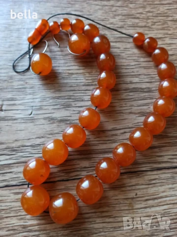 Стар руски  кехлибарен гердан с  кръгли,плътни зърна и обеци кехлибар и сребро ,50 грама, снимка 9 - Антикварни и старинни предмети - 50448762