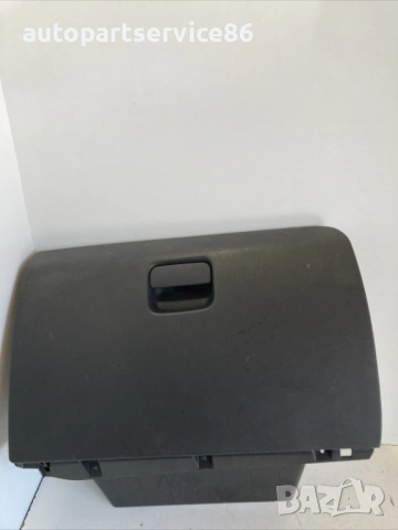 Кутия за ръкавици черна за KIA Venga 1.4 CRDi (2012) 84510-1P600