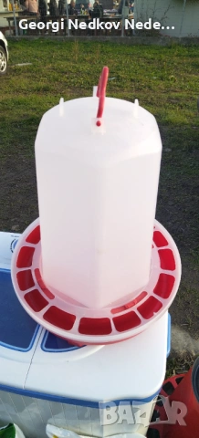 Продавам поилка 