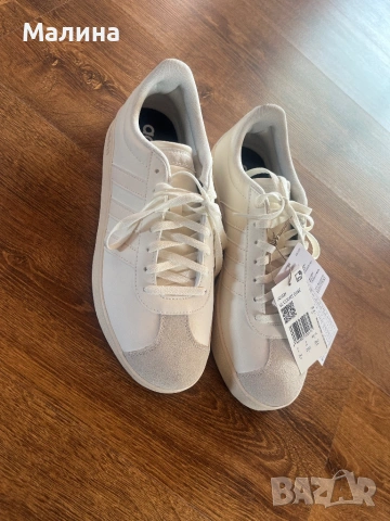 Нови обувки Adidas
