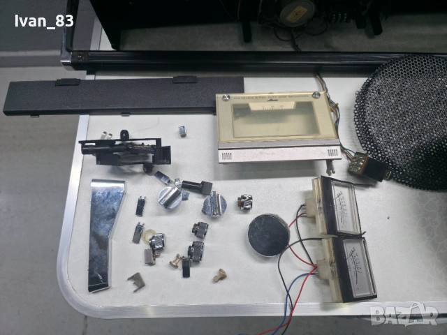 Радиокасетофон Hitachi trk 8180e на части! , снимка 14 - Радиокасетофони, транзистори - 53094545