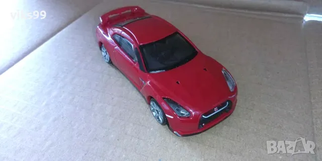 Bburago Nissan GT-R 2009 - Мащаб 1:43, снимка 7 - Колекции - 48236220