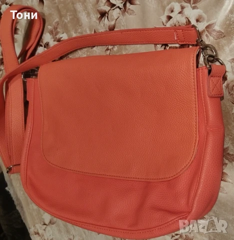 Нова Кожена Дамска Чанта , снимка 2 - Чанти - 51380430