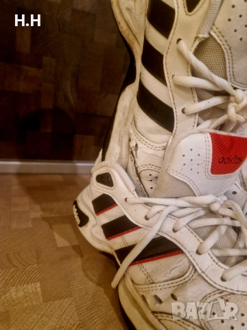Adidas маратонки оригинални , снимка 2 - Маратонки - 54140500