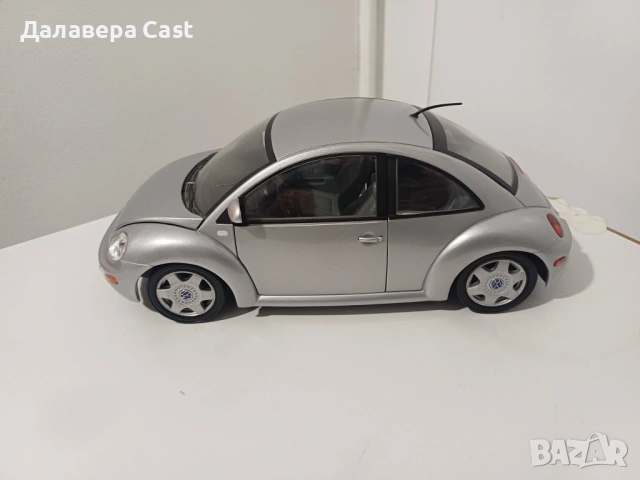 1/18 Volkswagen New Beetle Solido , снимка 6 - Колекции - 54198052