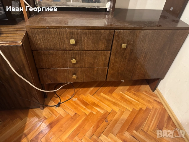 Тоалетка тъмнокафява с огледало 140/100/34 см , снимка 3 - Тоалетки - 53328506