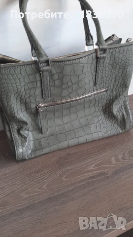 Чанта Guess, снимка 4 - Чанти - 50780738