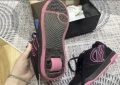 Обувки с колелца Heelys 36.5, снимка 3