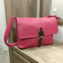 Цикламена дамска чанта с ефектно закопчаване, снимка 1