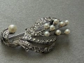 Царствена уникална масивна старинна сребърна брошка с перли и марказити , снимка 3