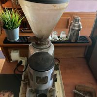 кафе машина и кафемелачка, снимка 3 - Обзавеждане за заведение - 45297748
