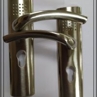 Дръжки, 50 мм междуцентрие, секретни, никел - китайски стандарт, снимка 1 - Входни врати - 40427795